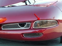 E21469 GRILLE-FRONT SIDE MARKER LIGHT-LASER MESH-POLISHED-STAINLESS STEEL-1 PAIR-97-04