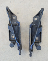 E25214 HINGE PAIR-HOOD-USED-97-04